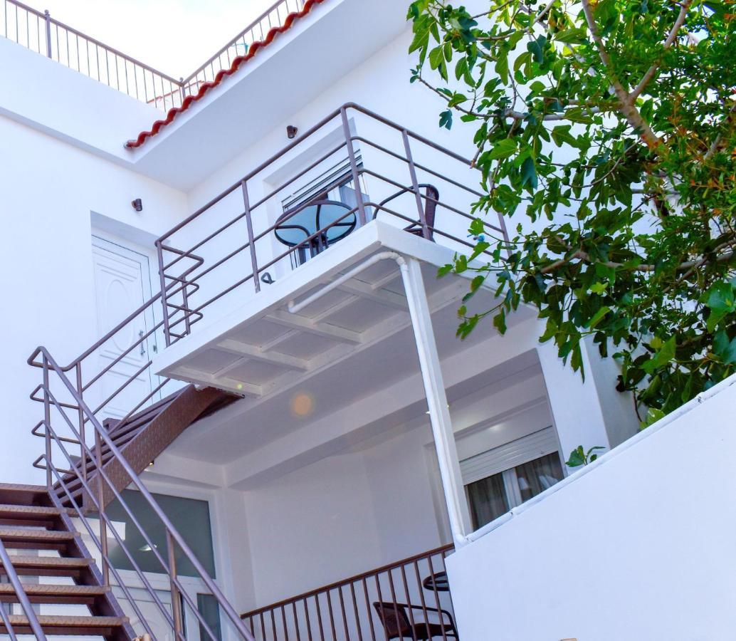 La Maison Plakes Rooftop Apt Skiathos Town Exterior photo