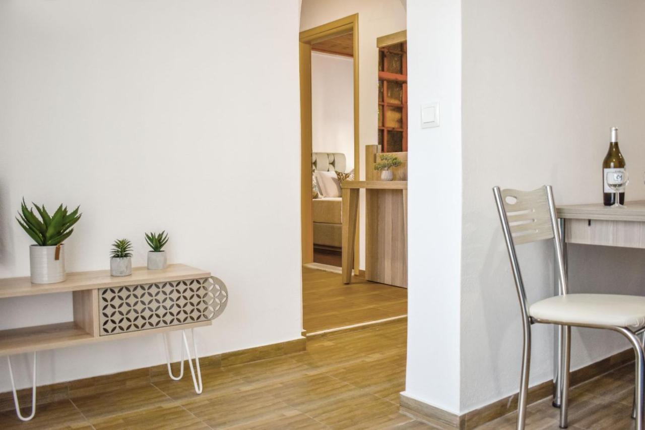 La Maison Plakes Rooftop Apt Skiathos Town Exterior photo